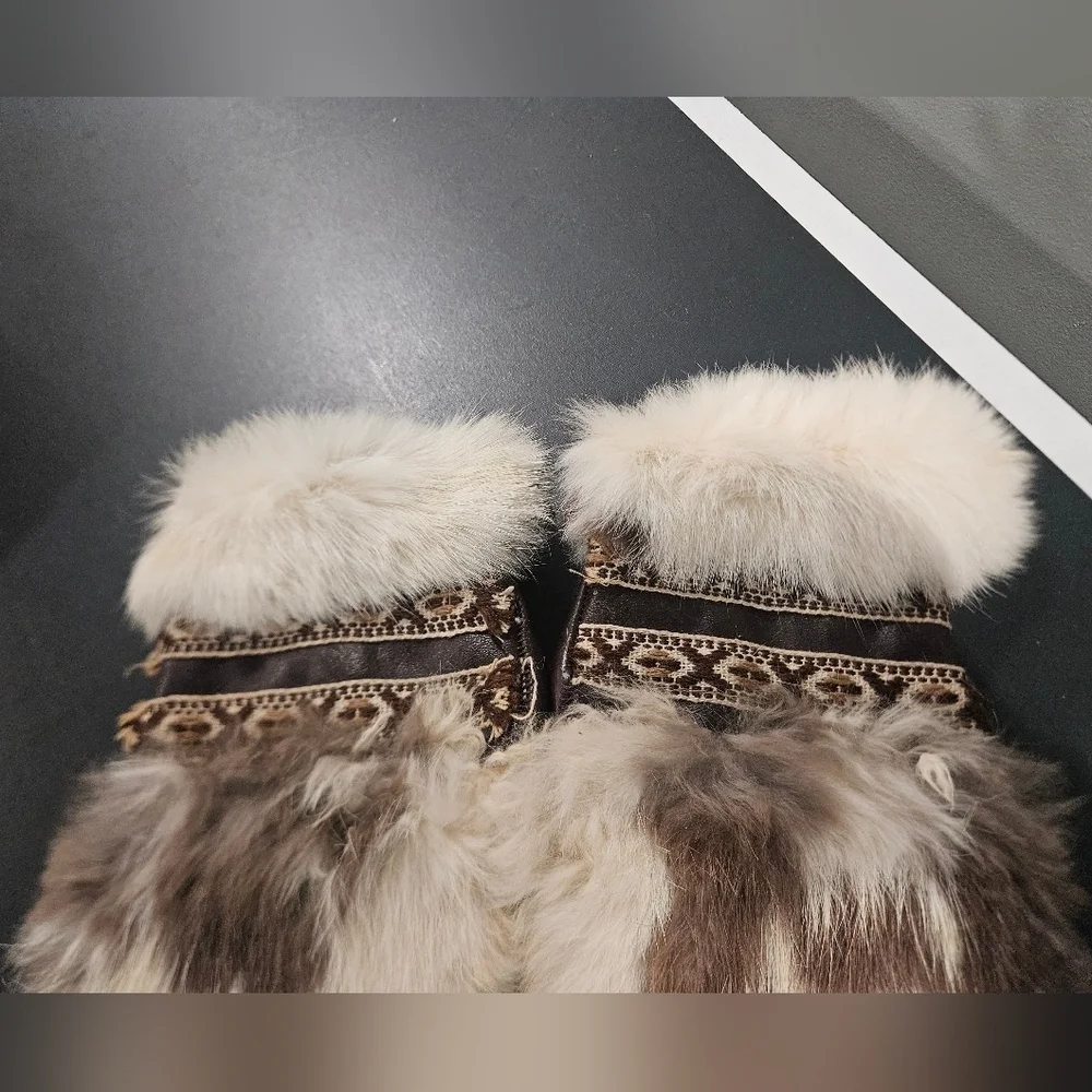 Luxury Vintage Leather & Fur Nordic Mittens Artisan Handmade Winter Gloves.